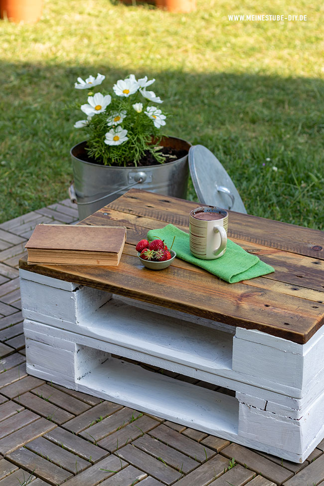 Palettentisch für den Garten selbst gebaut, meinestube-diy